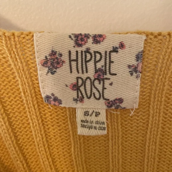 Yellow Ribbed Button-Up Tank Top - Picture 3 of 4